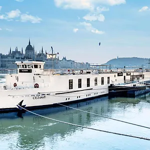 Onriver Hotels - Ms Cezanne Botel Budapest